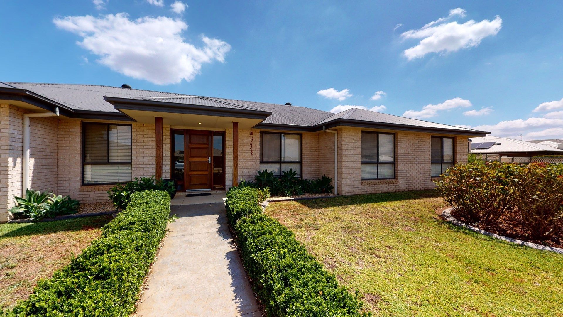 4 bedrooms House in 20 Holmwood Drive DUBBO NSW, 2830