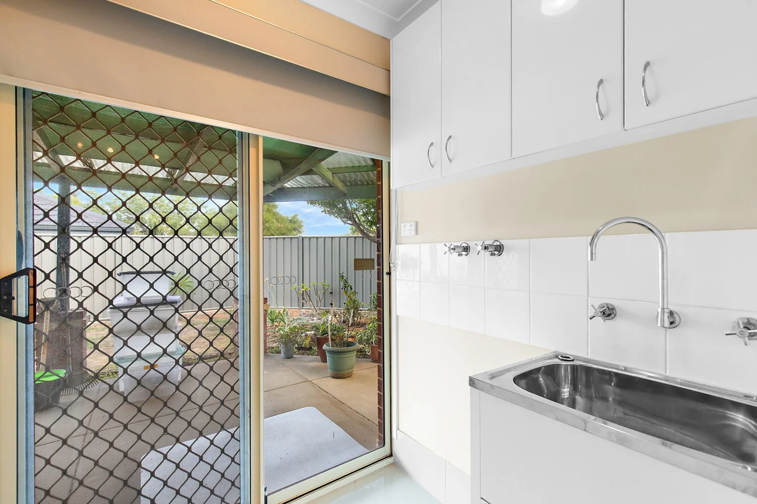 Additional image 19 of 27 Woodley Way, Parmelia WA 6167