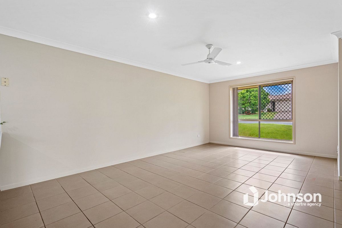 9 Honeyeater Place, Lowood QLD 4311, Image 2