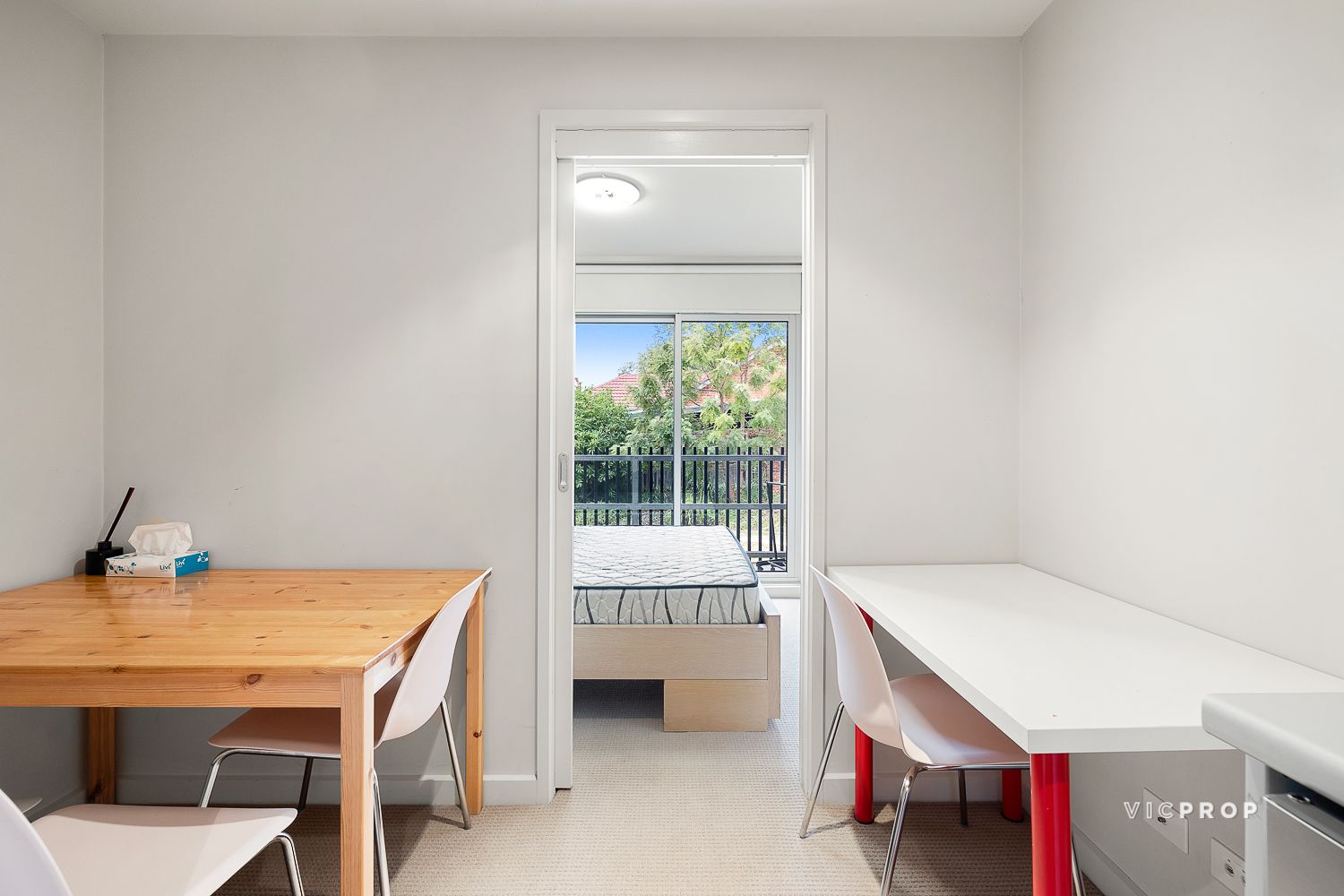 1 bedrooms Apartment / Unit / Flat in 45/388-390 Burwood Highway BURWOOD VIC, 3125