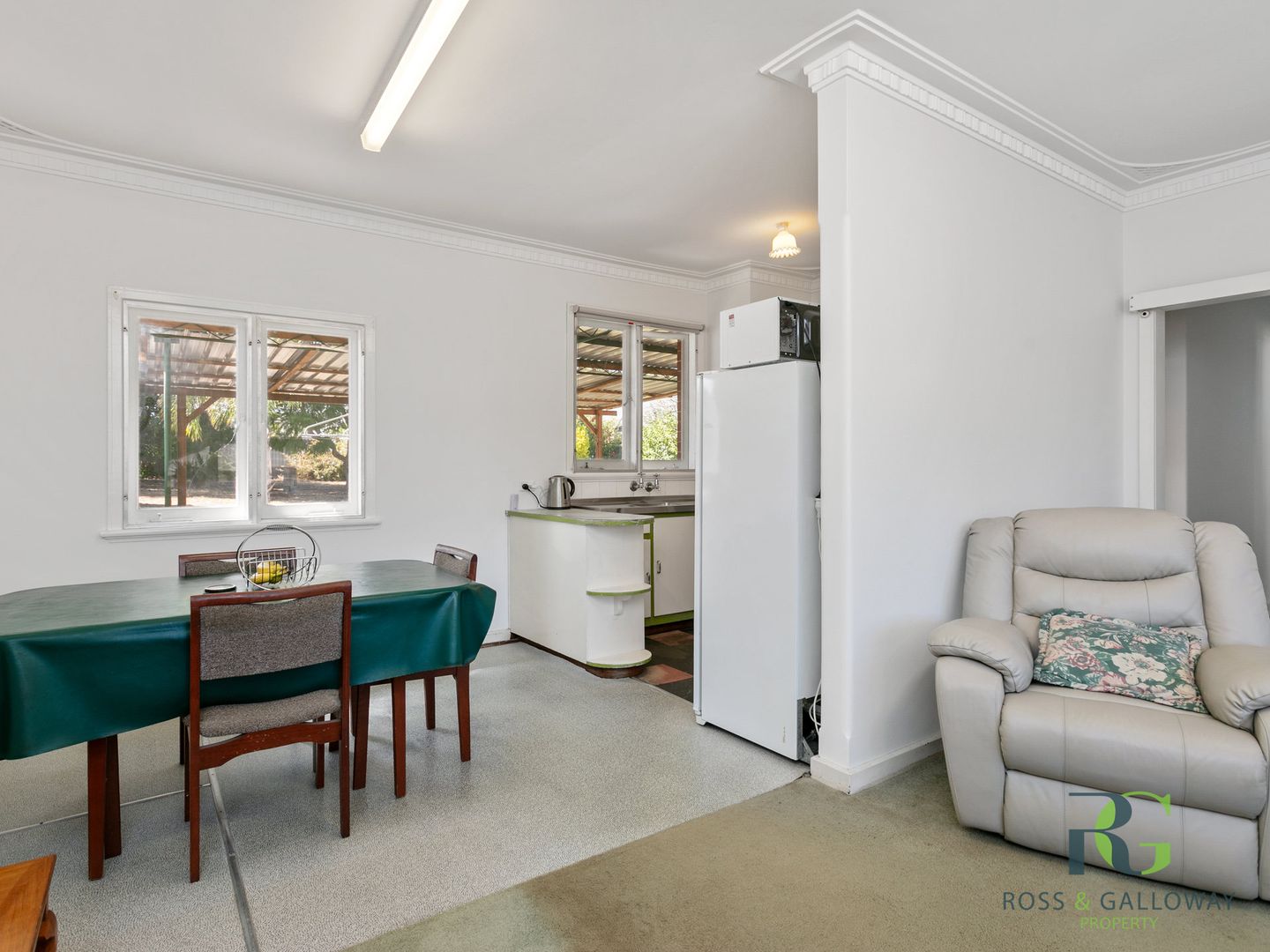 37 Mullings Way, Myaree WA 6154, Image 2