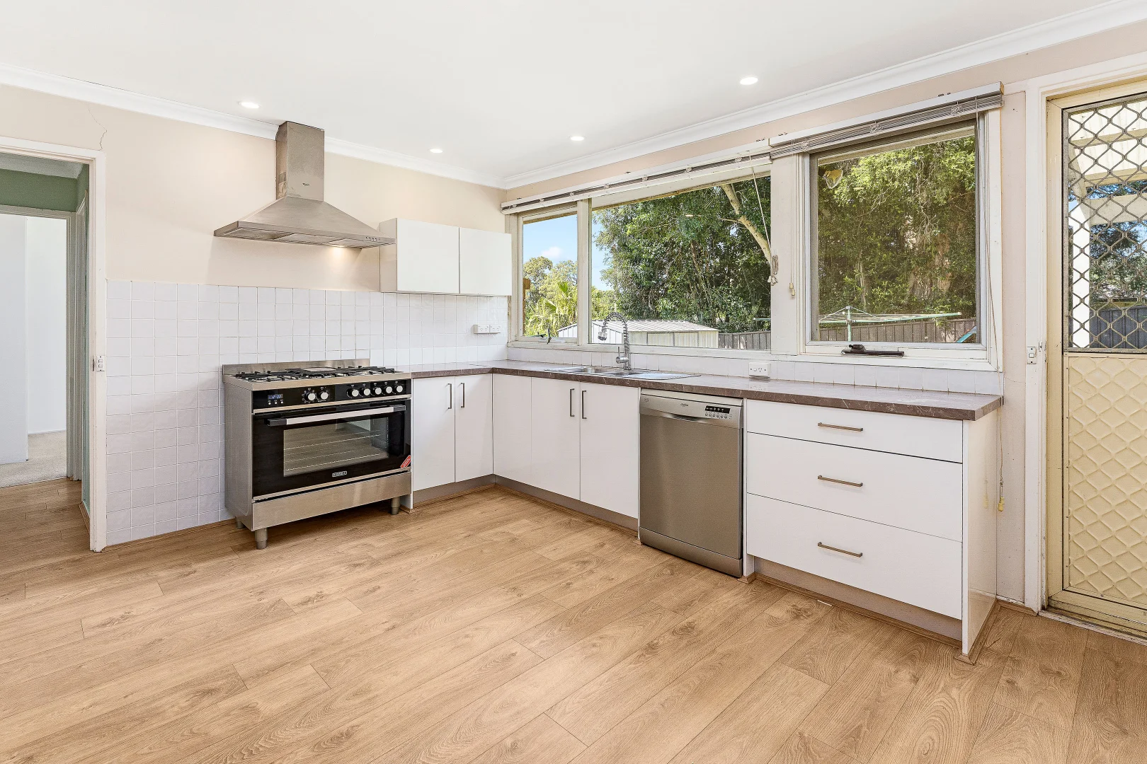 Additional image 3 of 10 Jarrah Avenue, Bradbury NSW 2560