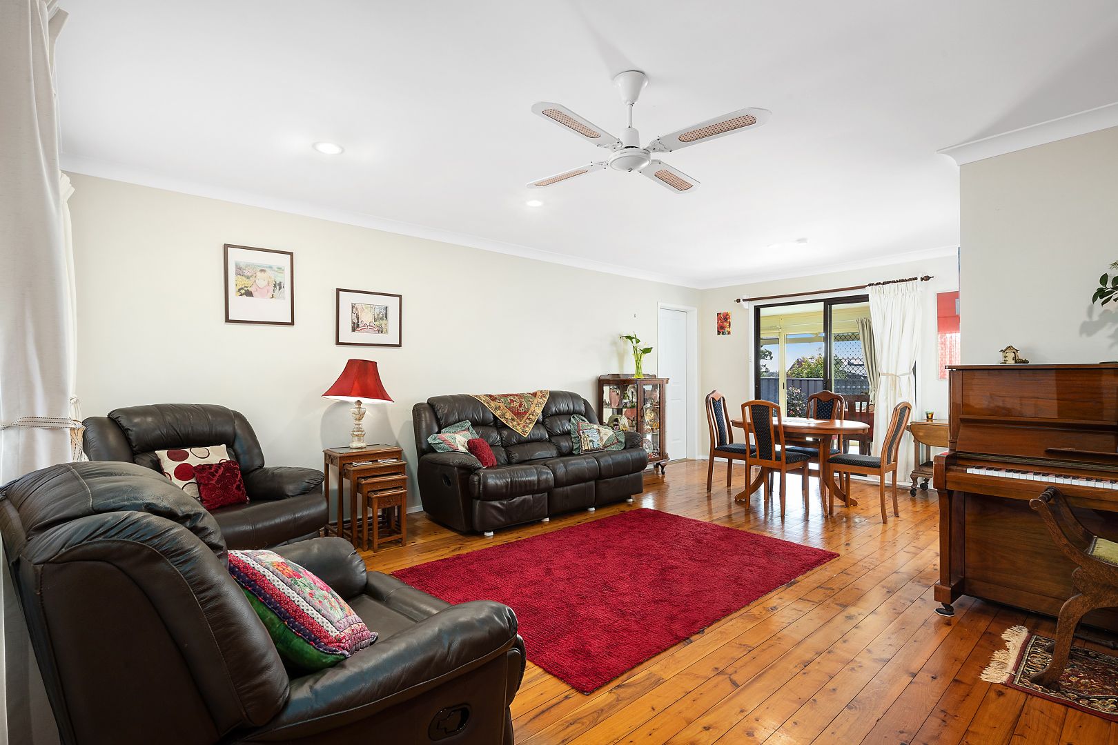 15 Fairways Crescent, Springwood NSW 2777, Image 1