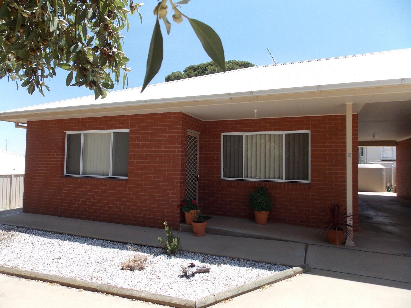 2 bedrooms House in 2/5A Kookaburra Street PARKES NSW, 2870