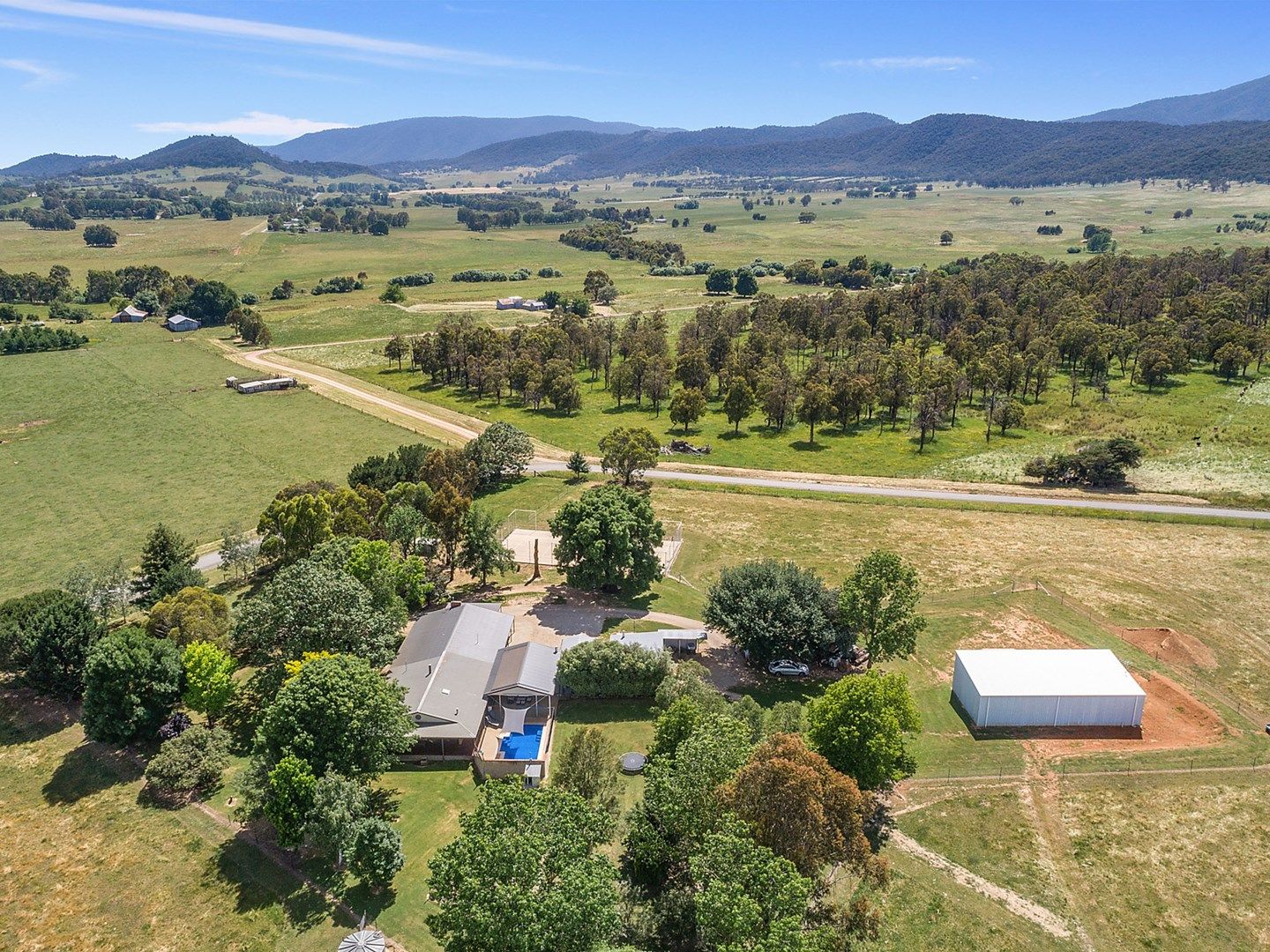 36 Barwidgee Lane, Mudgegonga VIC 3737, Image 0