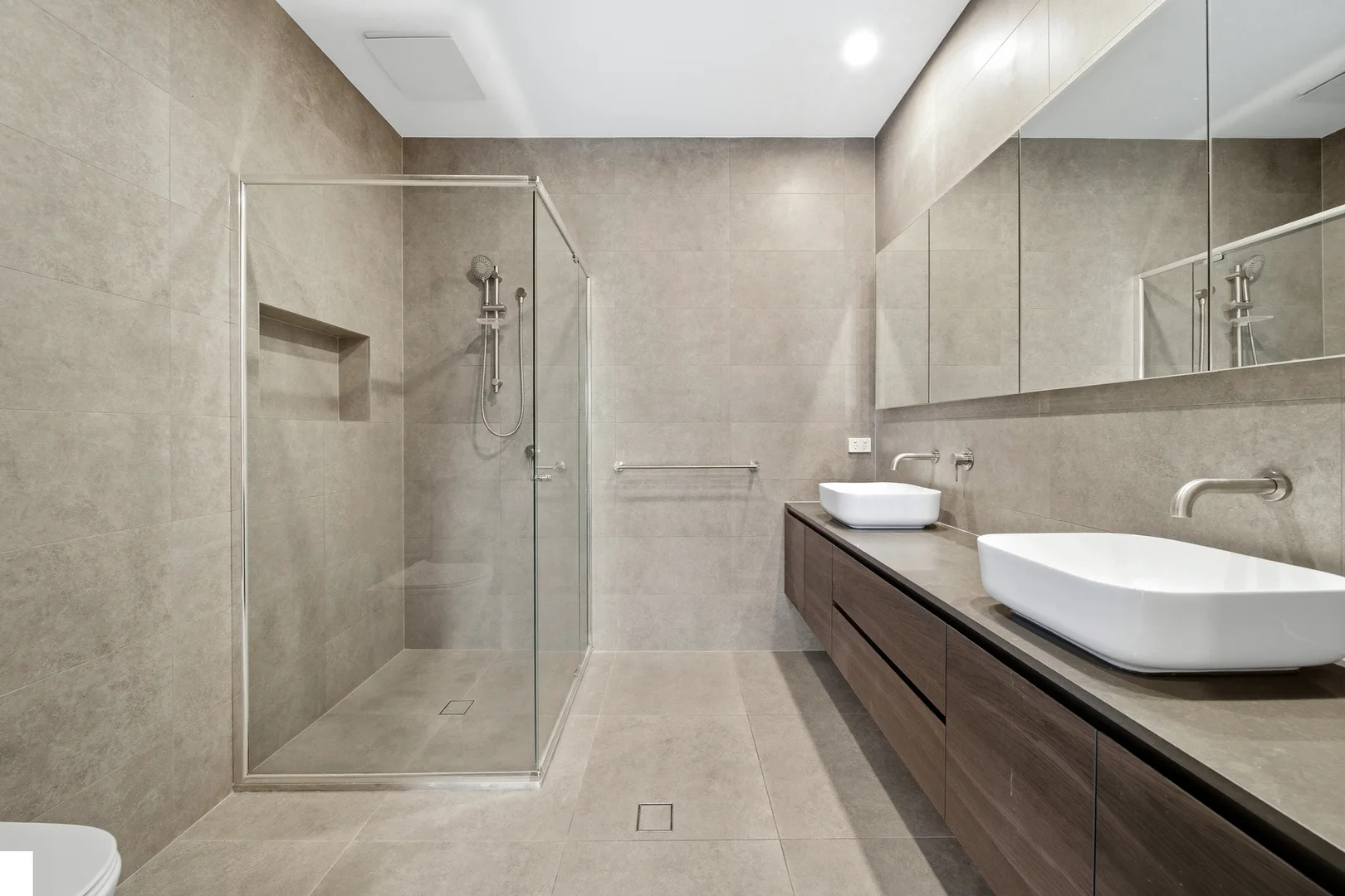 Additional image 11 of 4/12 Shumack Street, Weetangera ACT 2614