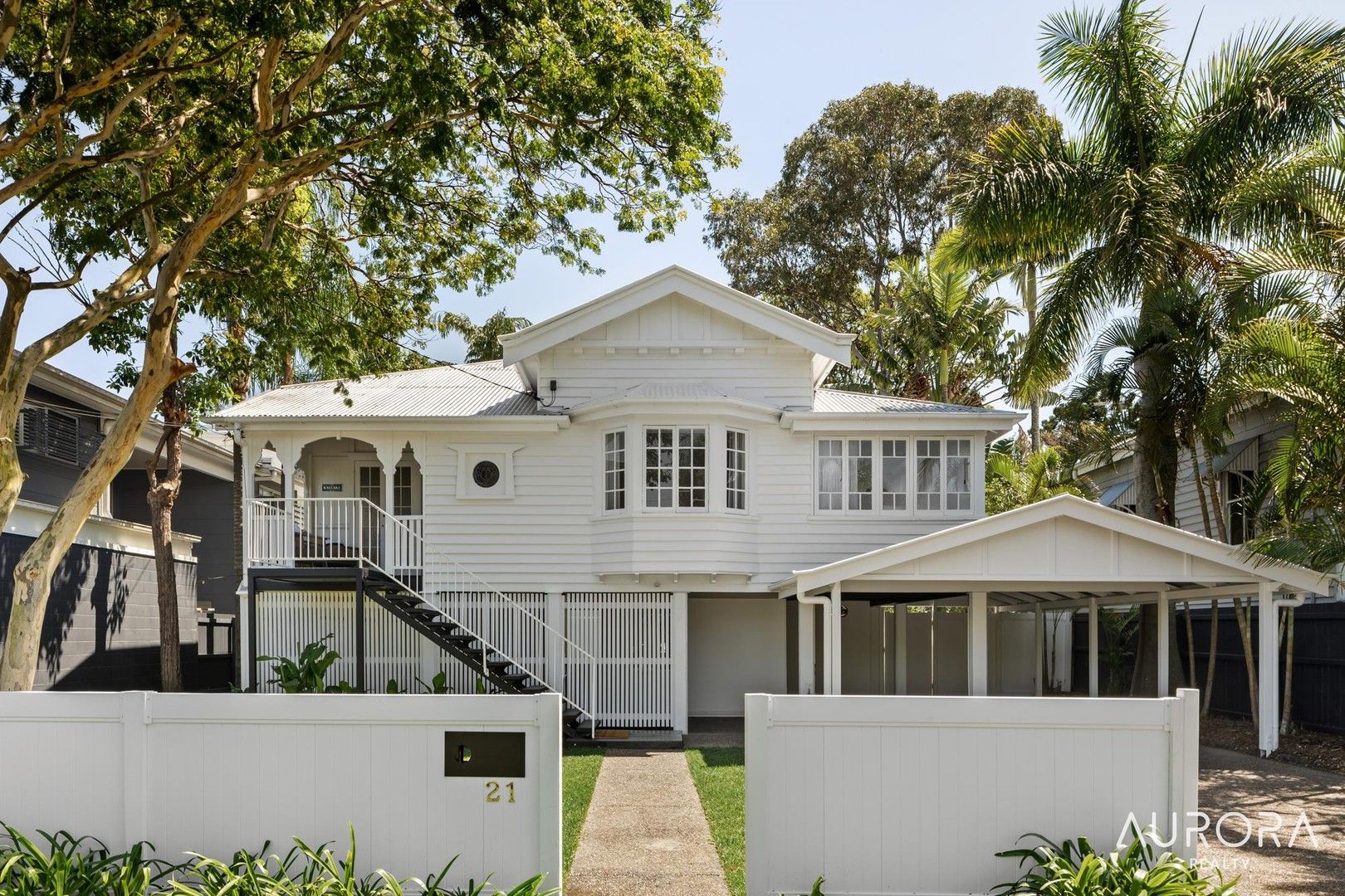 4 bedrooms House in 21 Mullens Street HAWTHORNE QLD, 4171