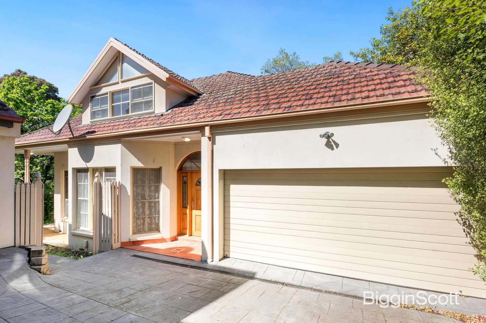 4 bedrooms House in 2/434 Waverley Road MOUNT WAVERLEY VIC, 3149