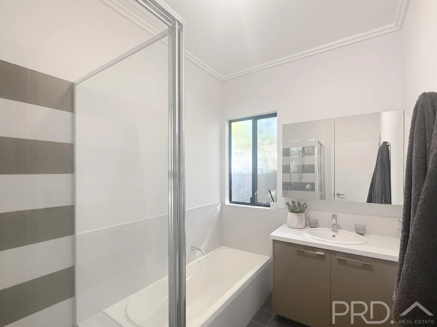Additional image 14 of 26 Prancing Avenue, Baynton WA 6714