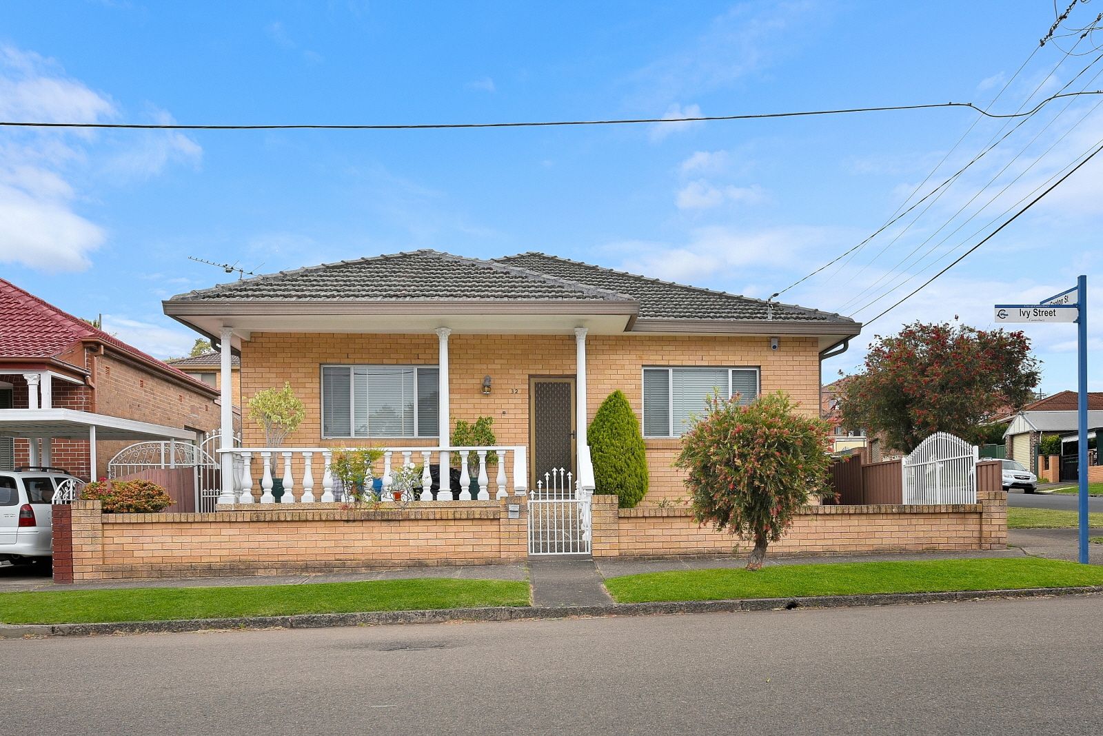 3 bedrooms House in 32 Ivy Street CANTERBURY NSW, 2193