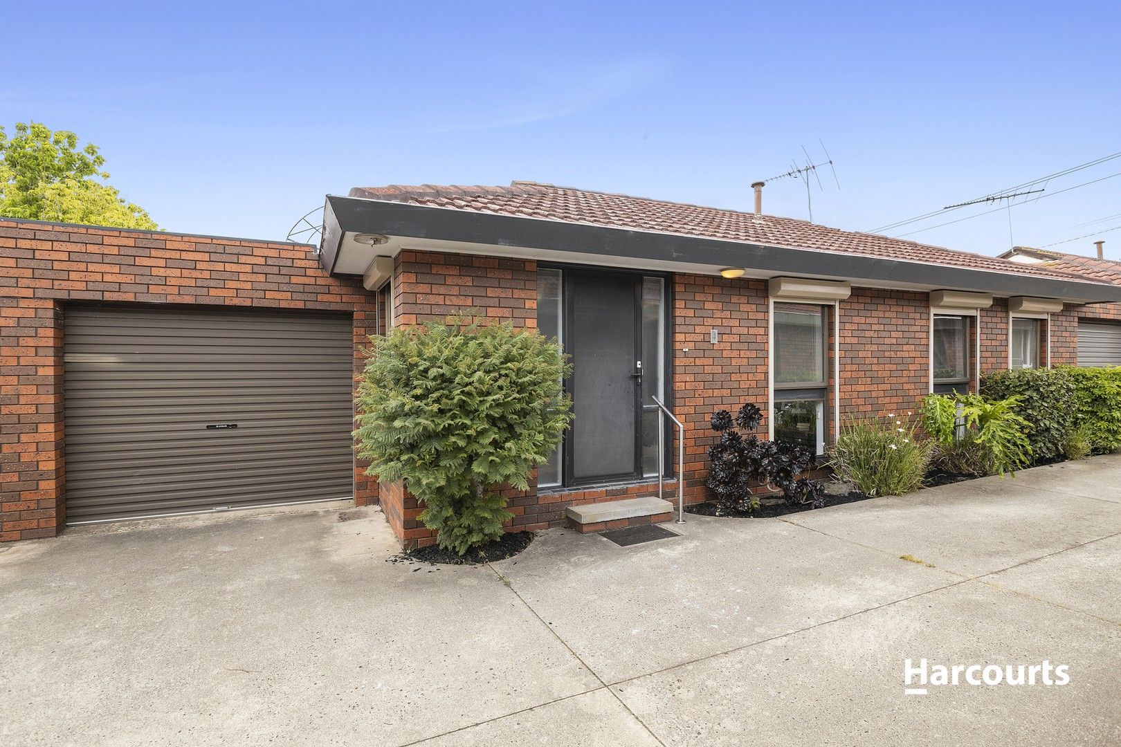 2 bedrooms Apartment / Unit / Flat in 4/6 Isabella Street GEELONG WEST VIC, 3218