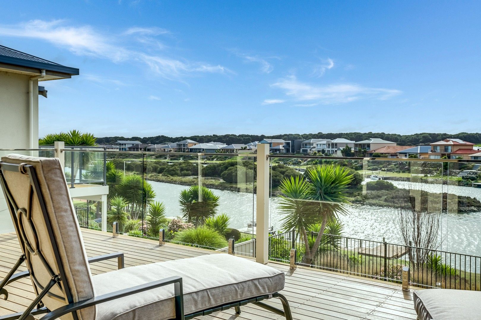 32 Britannia Parade, Hindmarsh Island SA 5214, Image 0