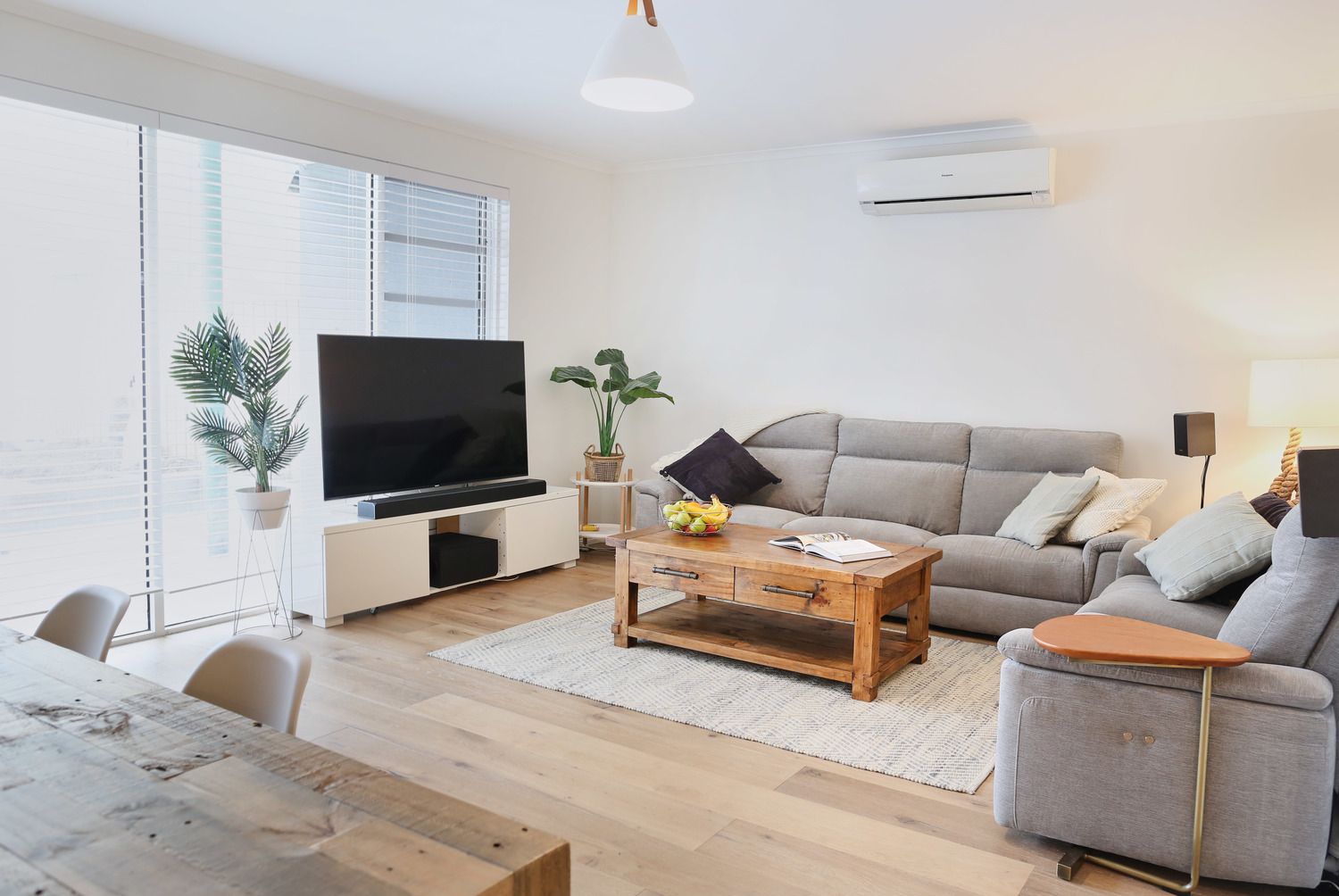Property Report For 20 18 20 The Esplanade St Kilda Vic 3182