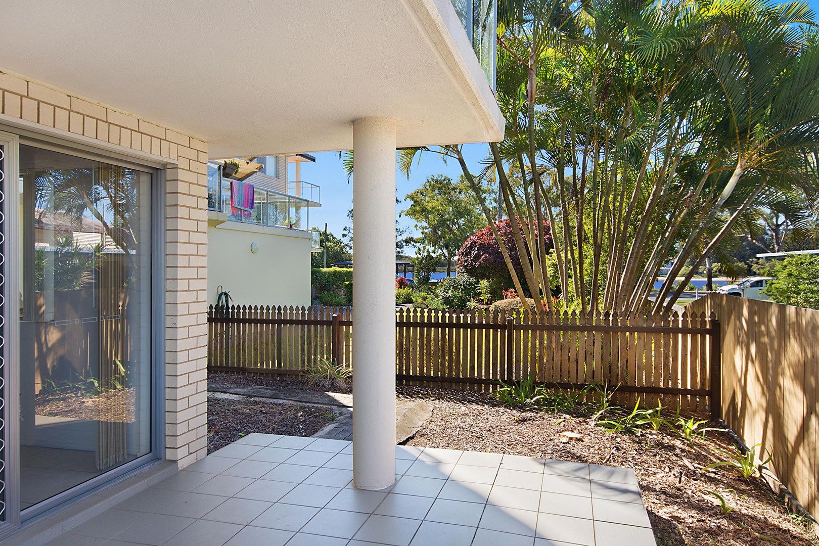 3 bedrooms Apartment / Unit / Flat in 2/71 Bradman Avenue MAROOCHYDORE QLD, 4558