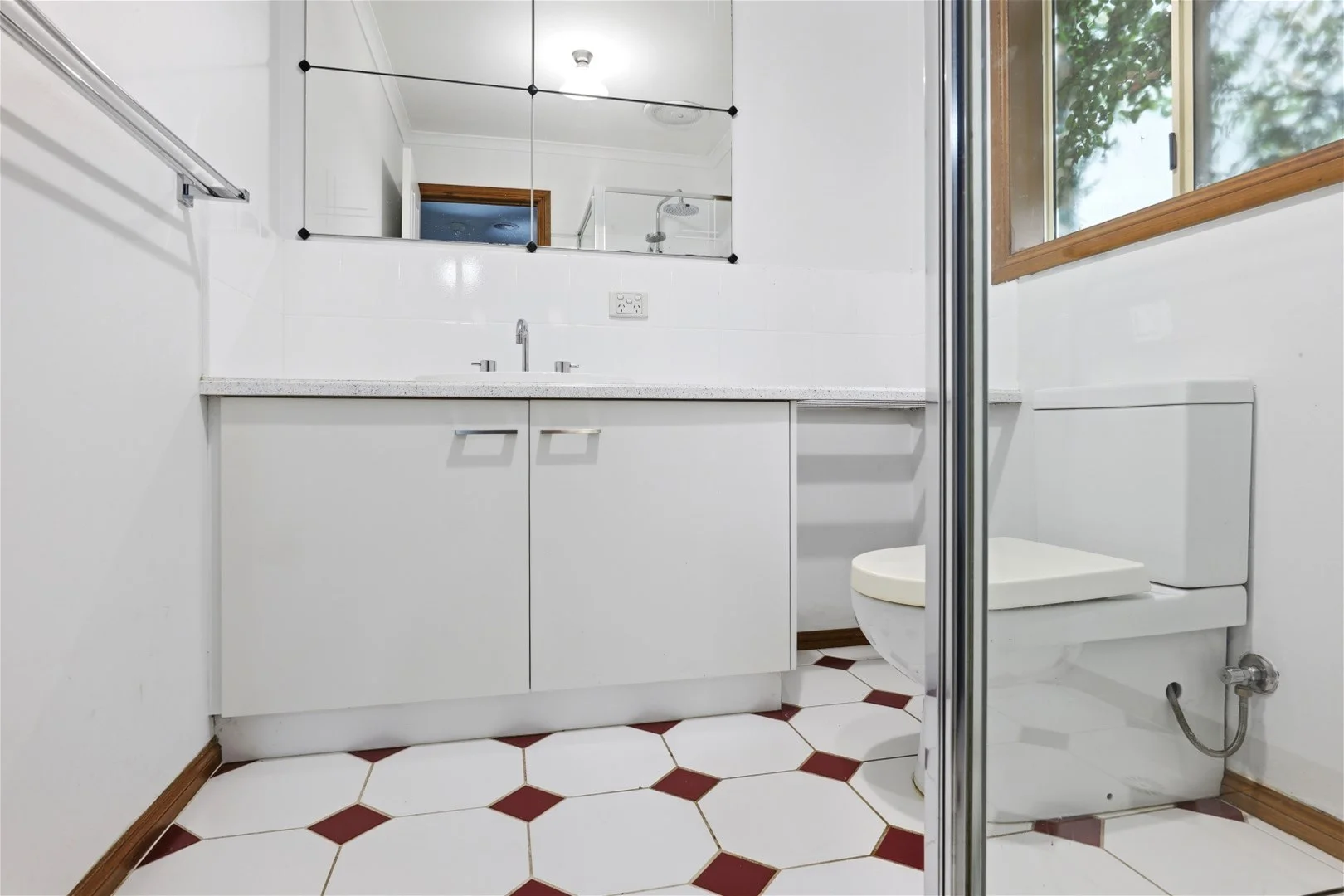 Additional image 11 of 4 Roxy Cl, Berwick VIC 3806