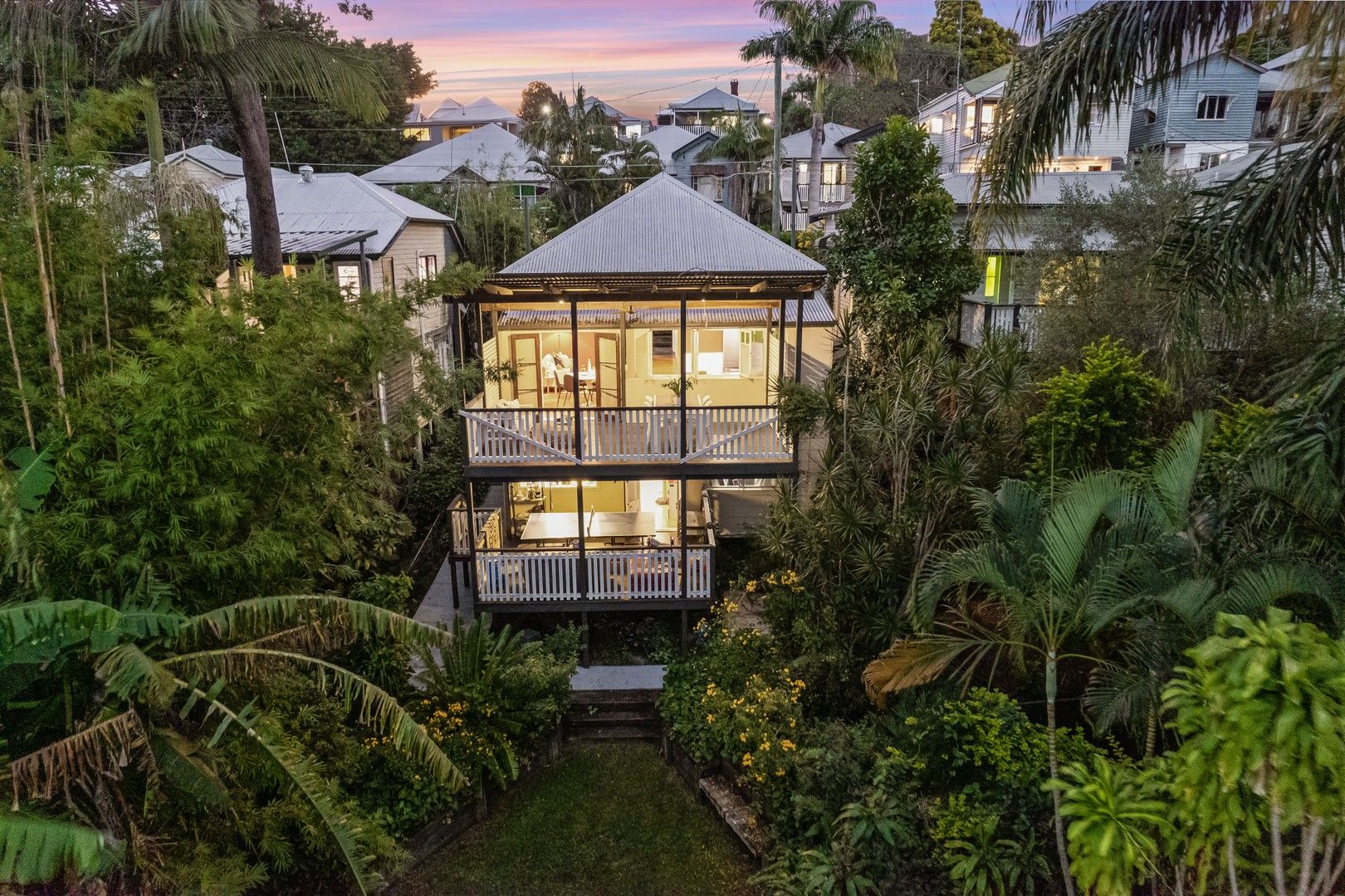 6 bedrooms House in 13 Confederate Street RED HILL QLD, 4059