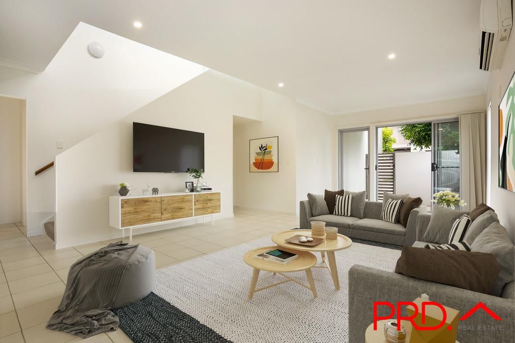 8/215 Benowa Road, Benowa QLD 4217, Image 2