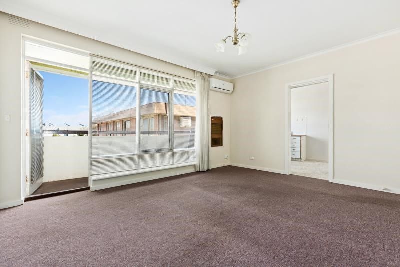 2 bedrooms Apartment / Unit / Flat in 7/10 Crotonhurst Avenue CAULFIELD NORTH VIC, 3161