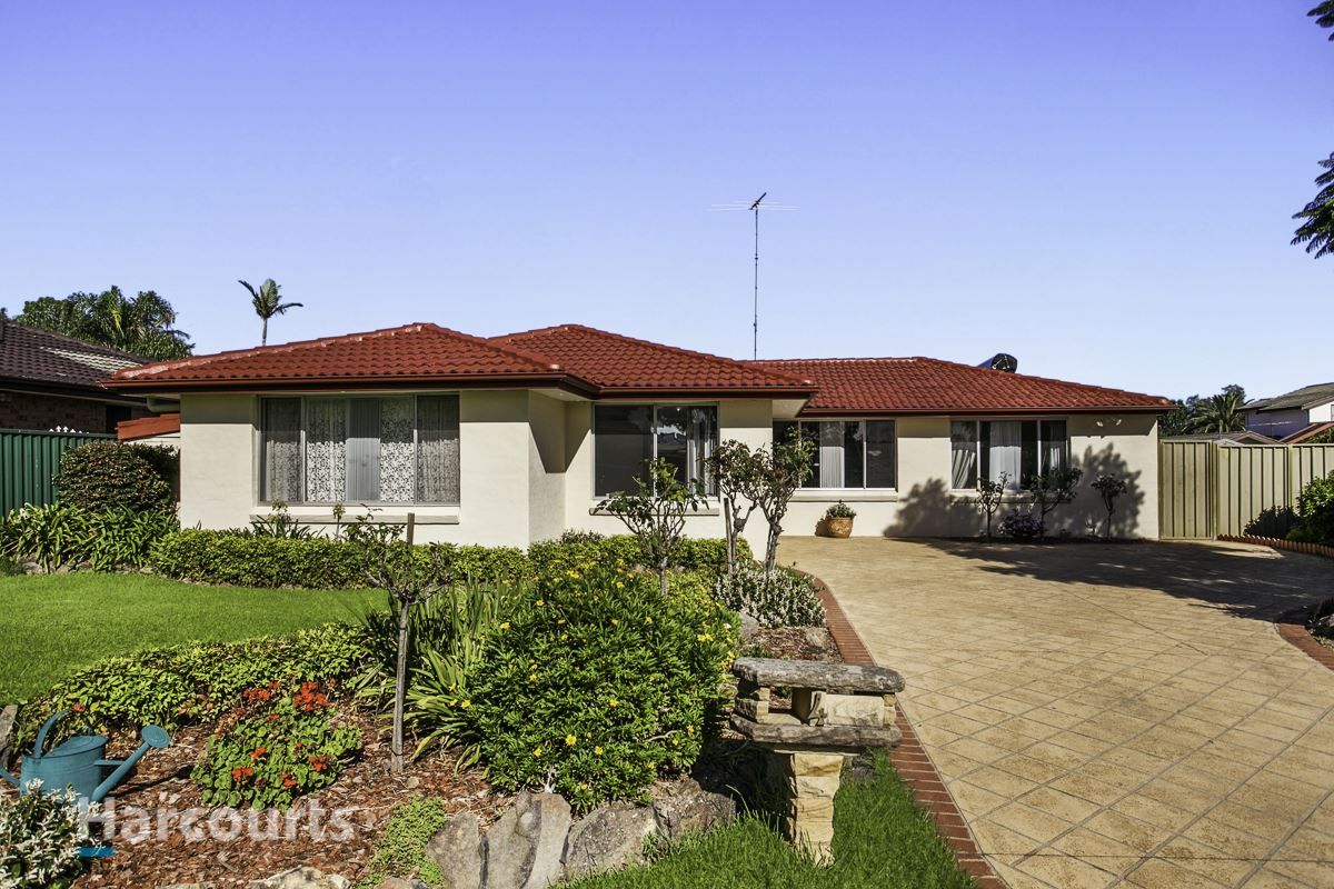 4 Burley Griffin Close, St Clair NSW 2759