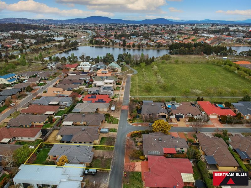 13 Benaroon Circuit, Amaroo ACT 2914, Image 2