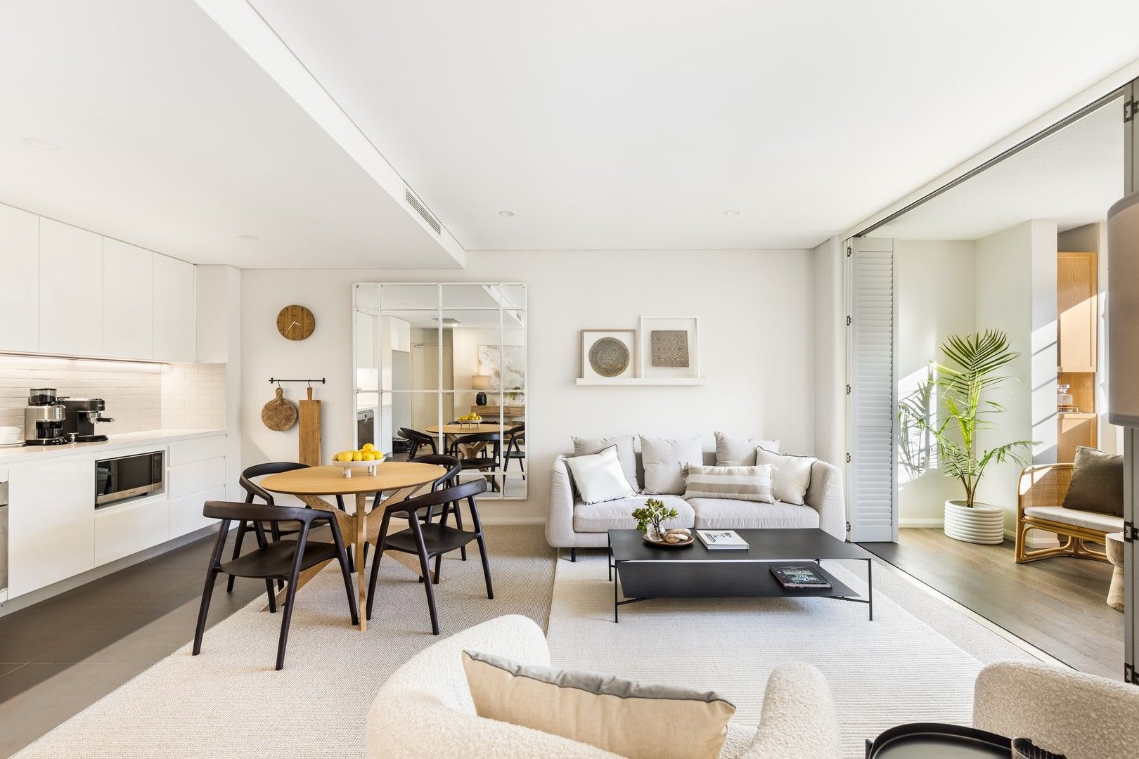 1 bedrooms Apartment / Unit / Flat in 8/54 Blackwall Point Road CHISWICK NSW, 2046