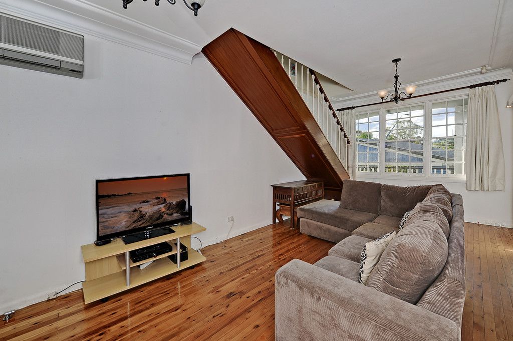 243 Galston Road, HORNSBY HEIGHTS NSW 2077, Image 2