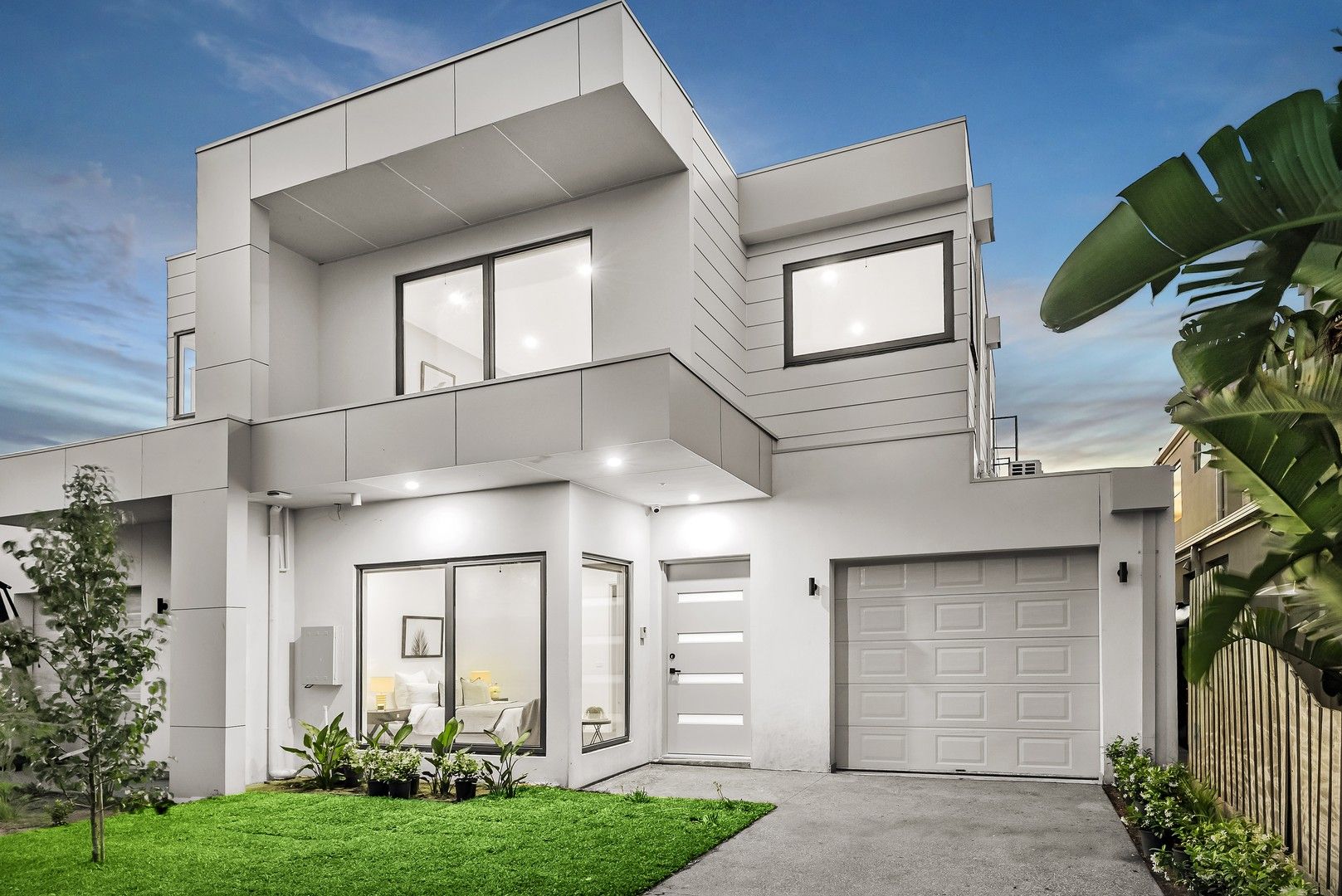 5 bedrooms Townhouse in 24 Gladwyn Avenue BENTLEIGH EAST VIC, 3165
