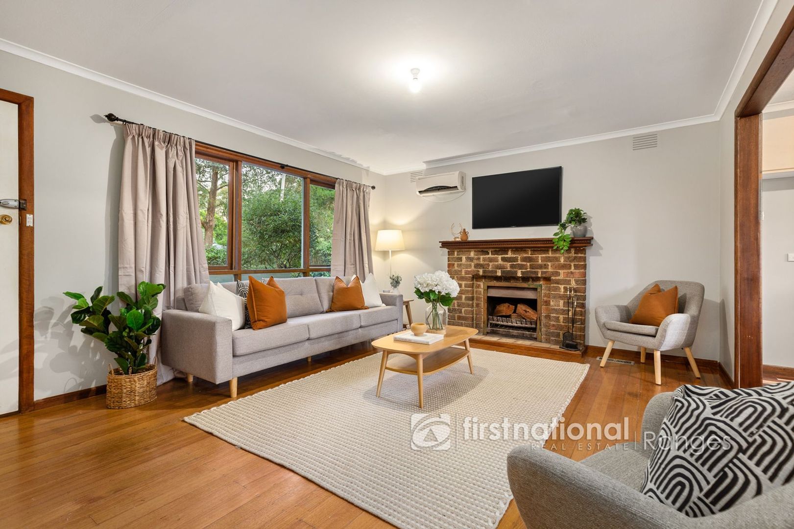 15 Allenby Avenue, Cockatoo VIC 3781, Image 2