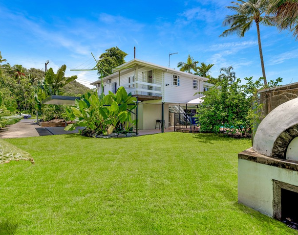 19 Griffiths Street, Manoora QLD 4870