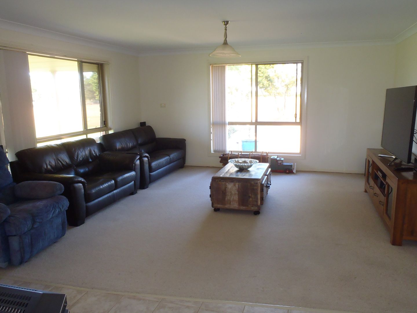 283b Toorak Road, Leeton NSW 2705, Image 2