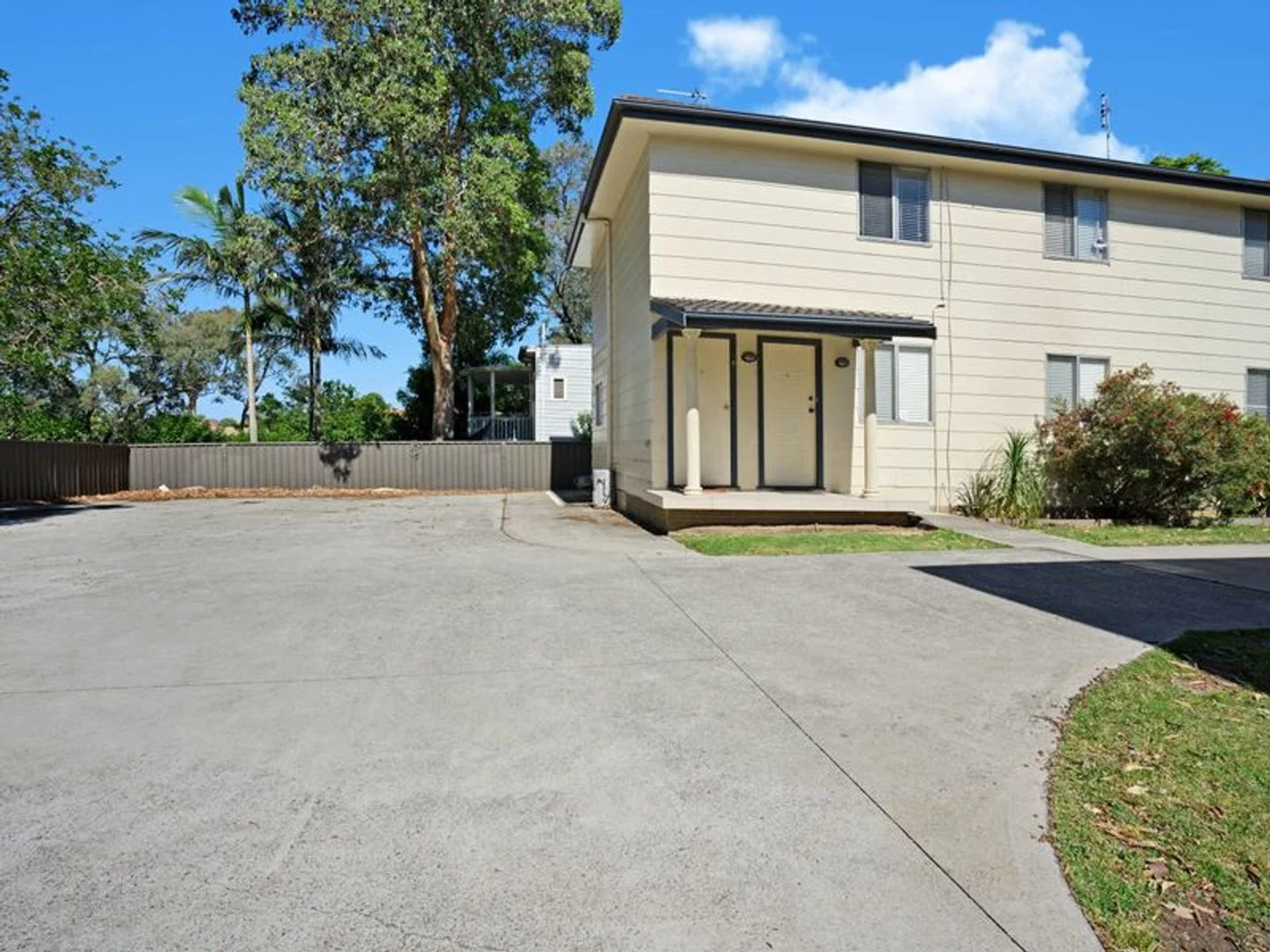 Primary image of 8/235 New England Highway, Rutherford NSW 2320