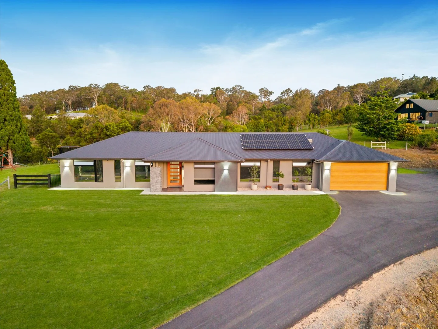 11 Harrison Crescent, Ocean View QLD 4521