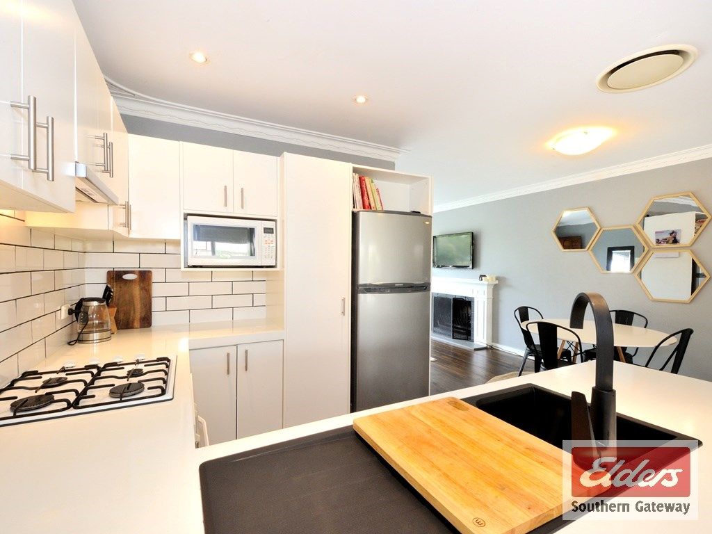 31 Christmas Avenue, Orelia WA 6167, Image 2