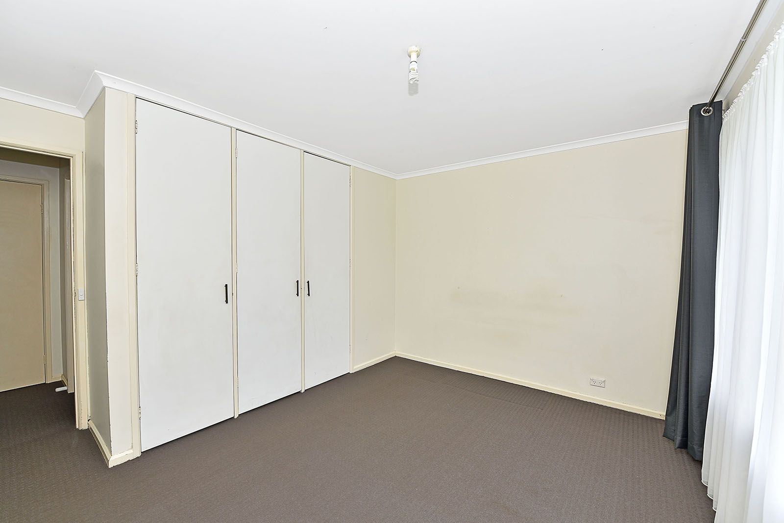 6 Clarke Drive, Gladstone Park VIC 3043 House For Rent Domain