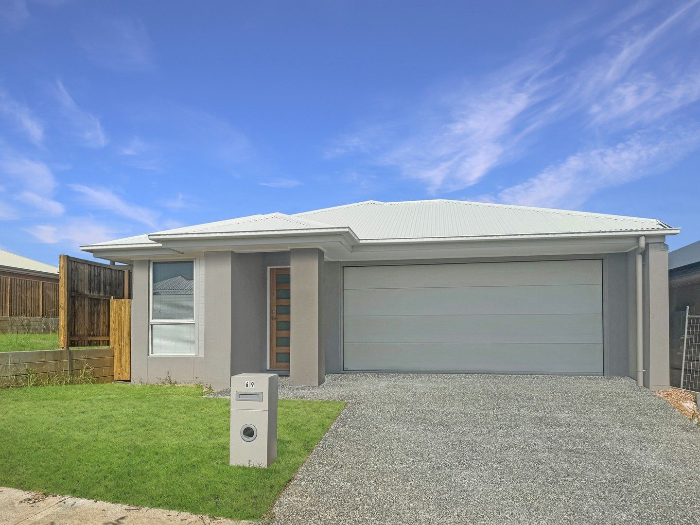 4 bedrooms House in 69 Trigona Drive RIPLEY QLD, 4306