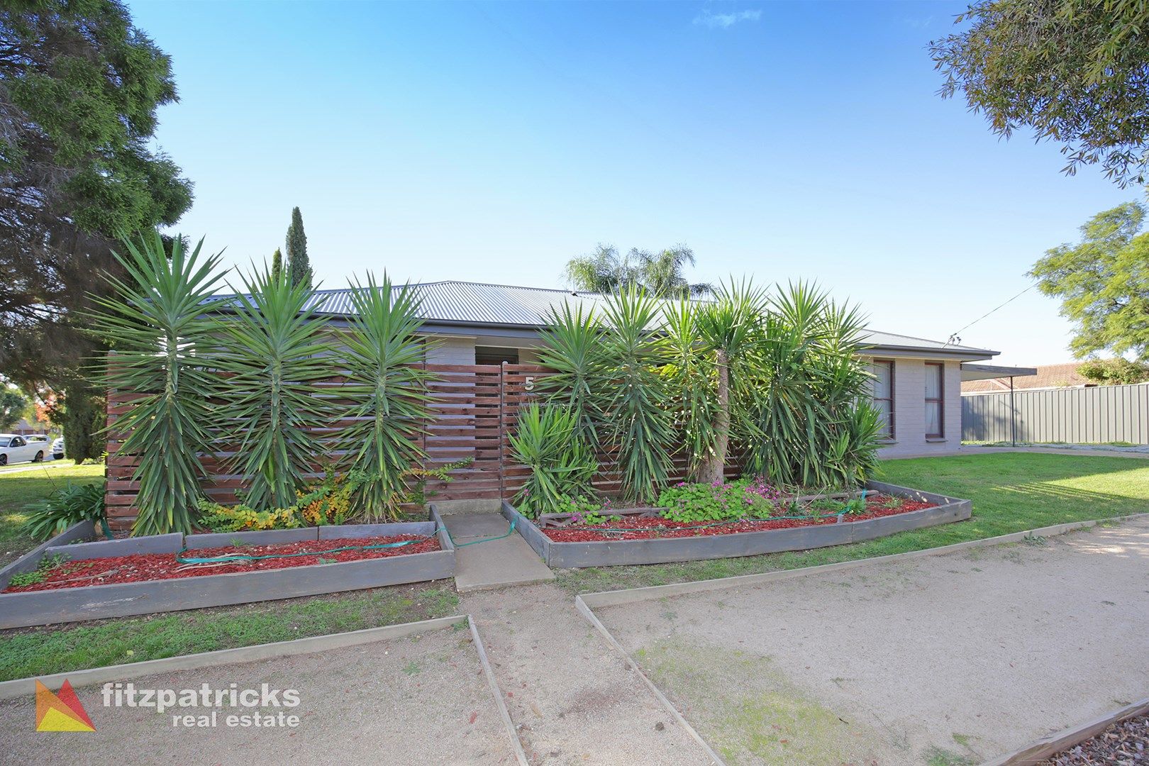 5 Crisp Drive, Ashmont NSW 2650, Image 0