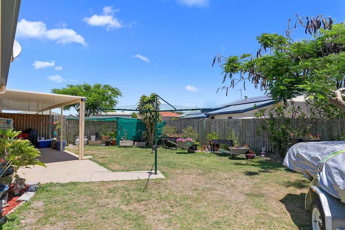 2/40 Wide Bay Drive, Eli Waters QLD 4655, Image 2