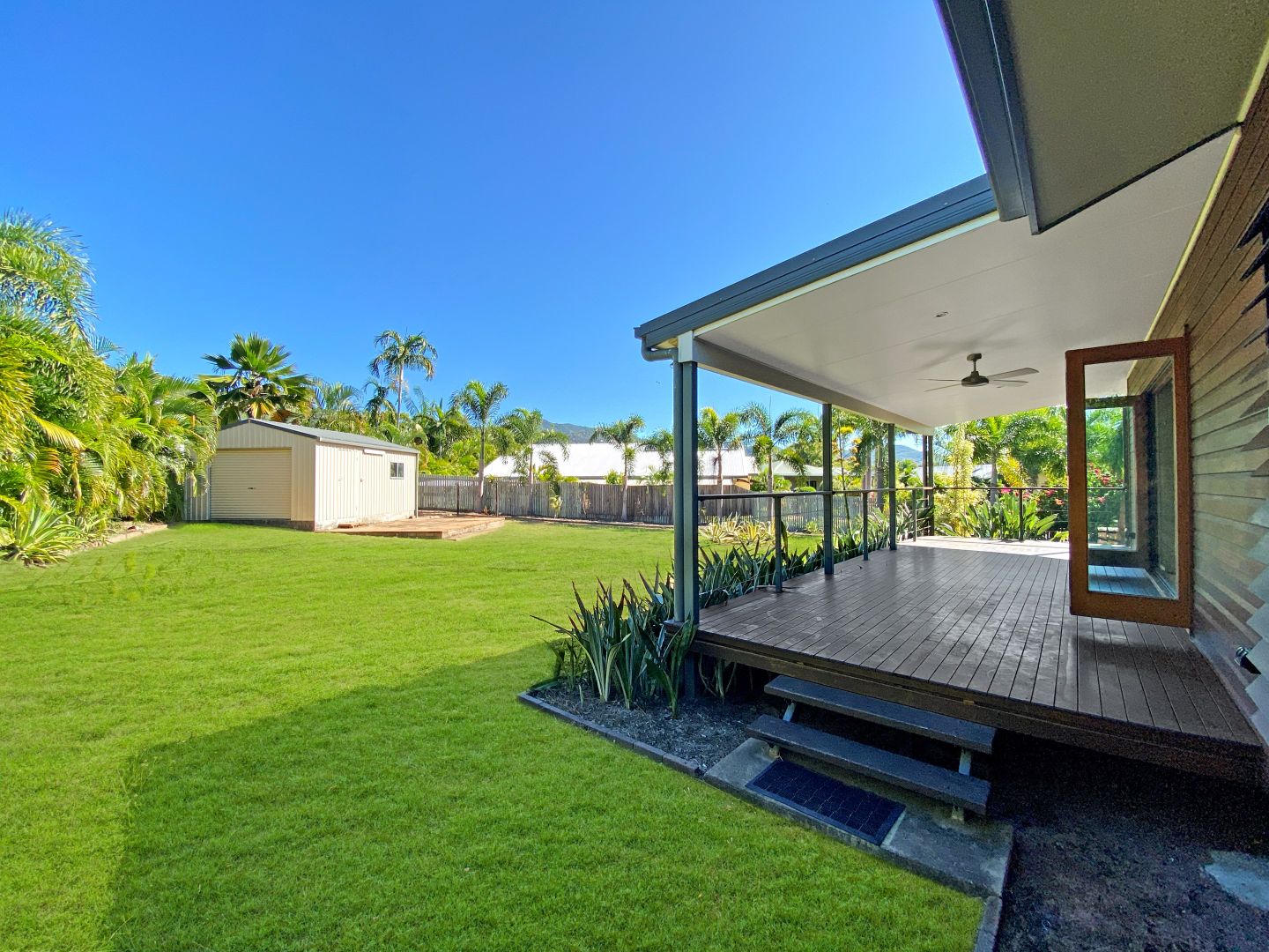 8 York Court, Horseshoe Bay Property History & Address Research Domain