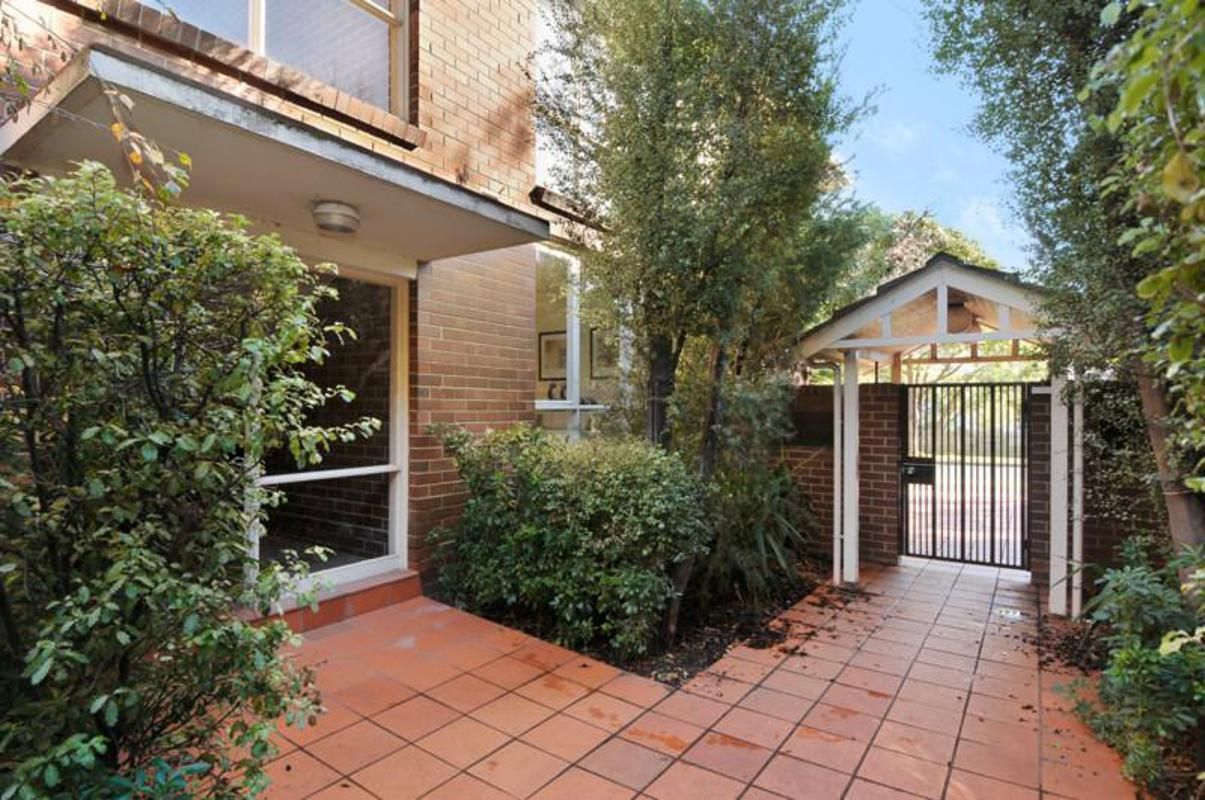 2 bedrooms Apartment / Unit / Flat in 9/57 Lansdowne Road ST KILDA EAST VIC, 3183
