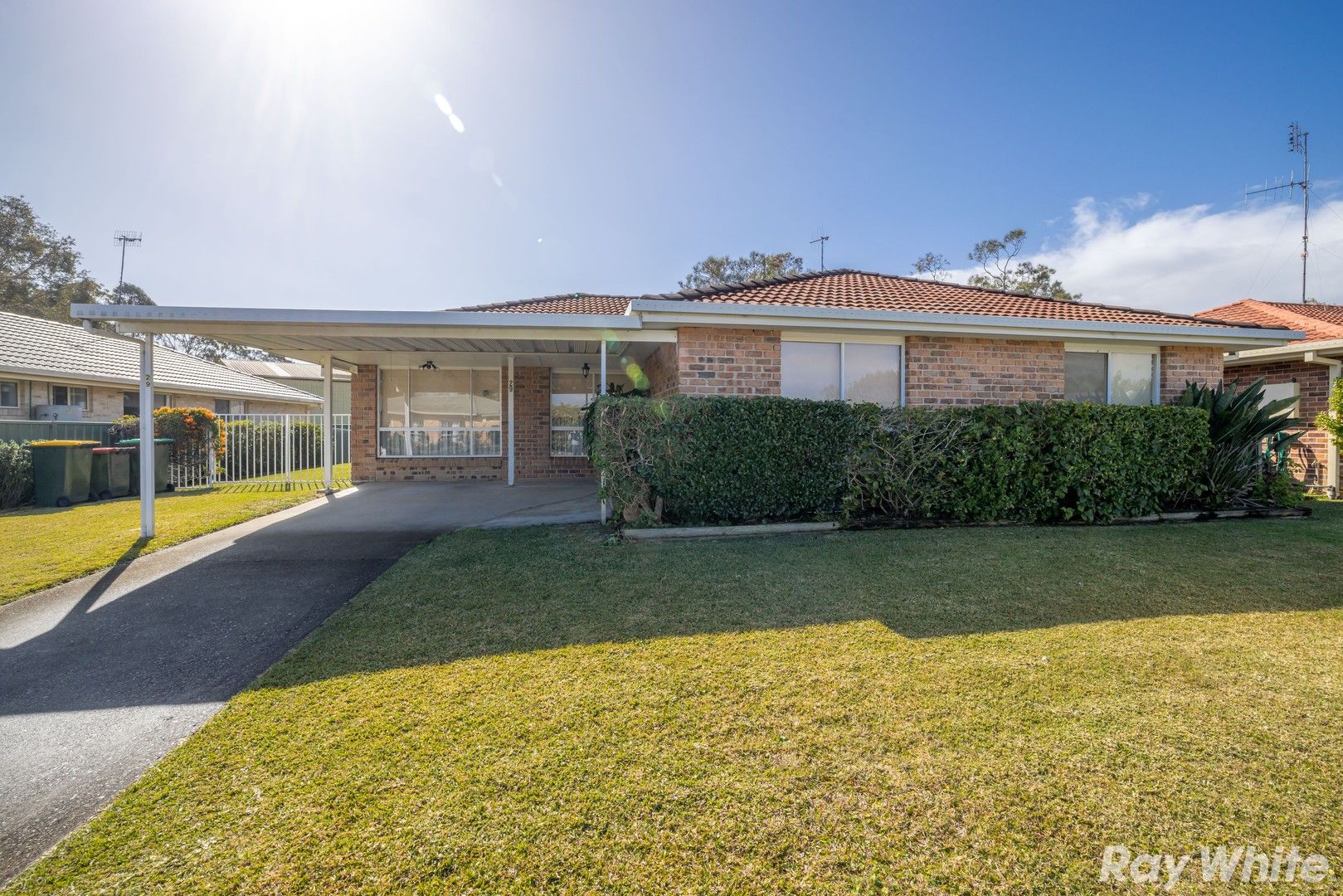3 bedrooms House in 29 Christian Crescent FORSTER NSW, 2428