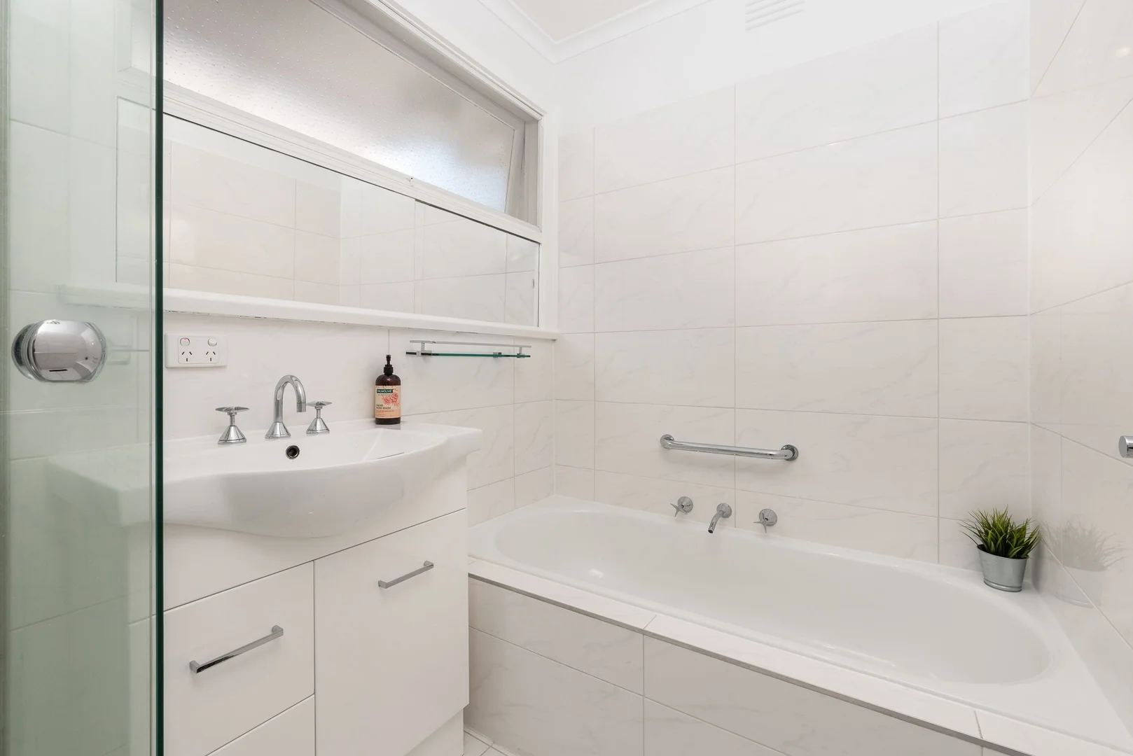 Additional image 8 of UNIT 1/68 WATTLE VALLEY ROAD, Canterbury VIC 3126