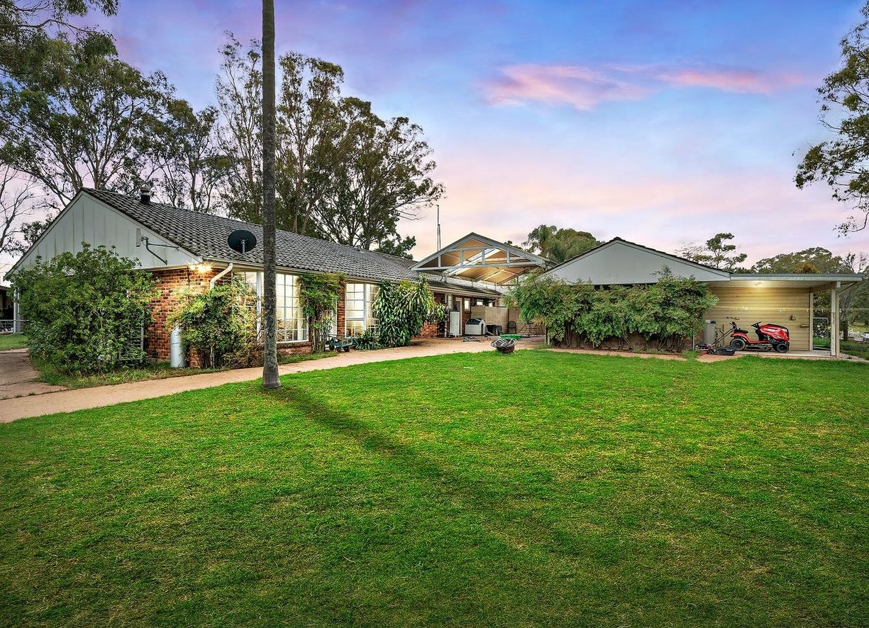 5 bedrooms Acreage / Semi-Rural in 88 Scheyville Road OAKVILLE NSW, 2765