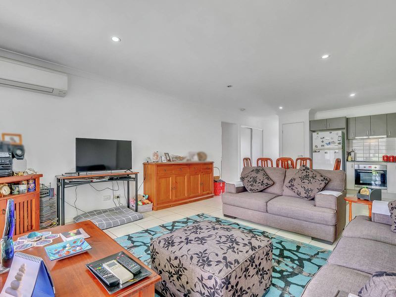 1&2/8 Coach West Road, Morayfield QLD 4506, Image 2