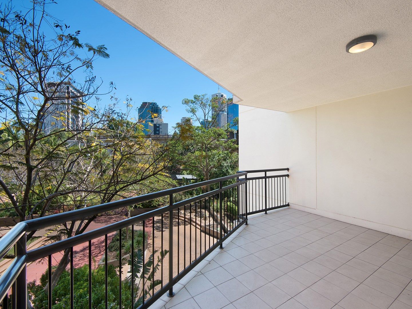 90/15 Goodwin Street, Kangaroo Point QLD 4169, Image 0