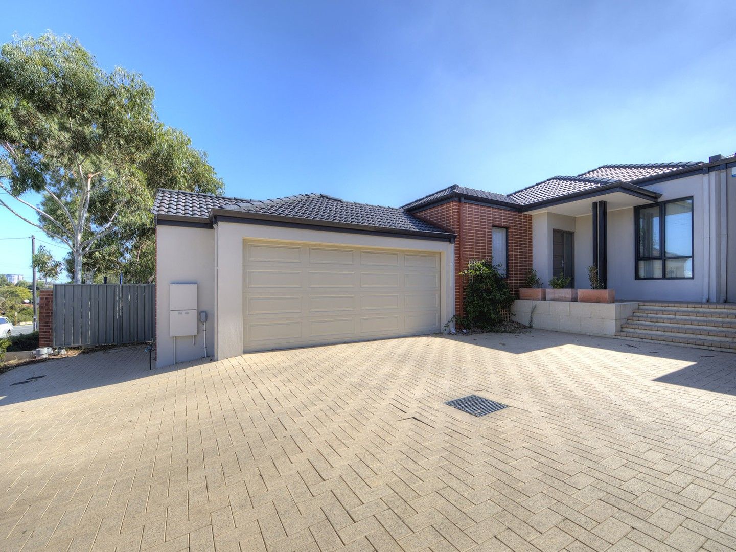 3 bedrooms House in 136A Scarborough Beach Road SCARBOROUGH WA, 6019