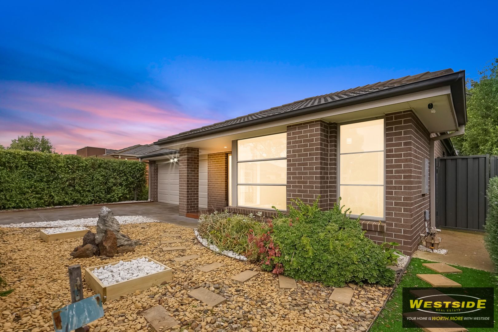 18 Mayfield Avenue, Truganina VIC 3029, Image 2