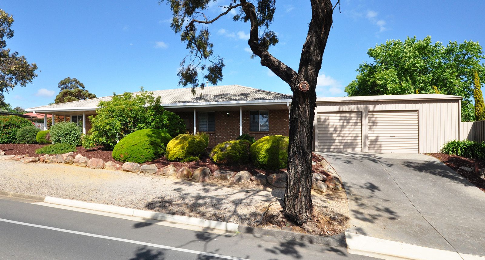 4 bedrooms House in 65 Wickham Road HAPPY VALLEY SA, 5159