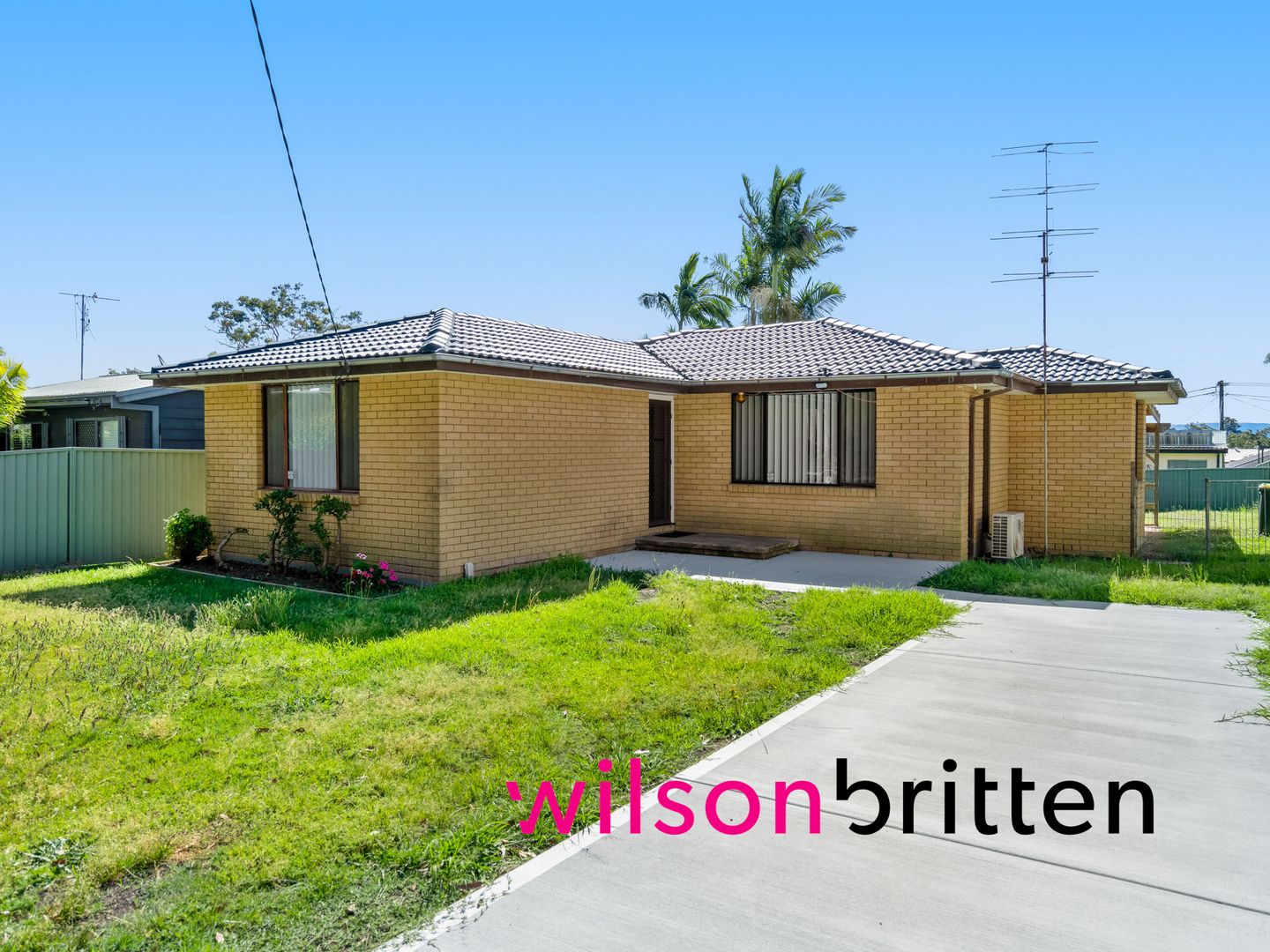 82 Griffith Street, Mannering Park NSW 2259, Image 1
