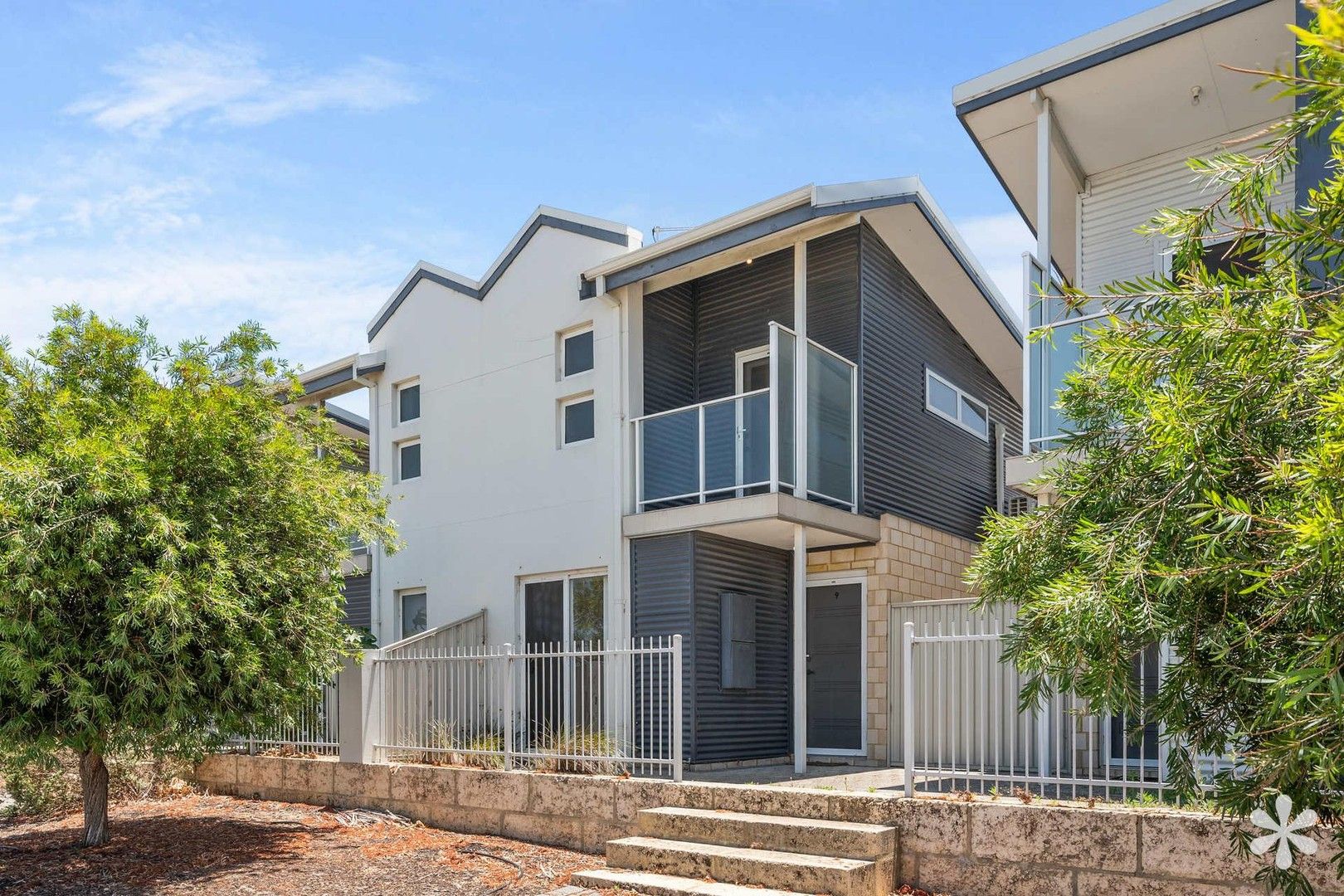 9/1 Positano Crescent, Yangebup WA 6164, Image 0