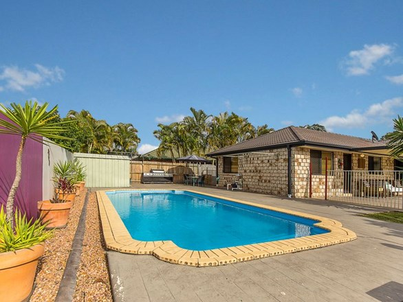 22 Stradbroke Drive, Tweed Heads South NSW 2486